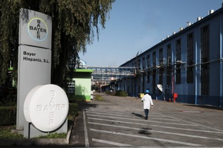 Iberdrola España apoya a Bayer en la electrificación del vapor de su planta en Asturias