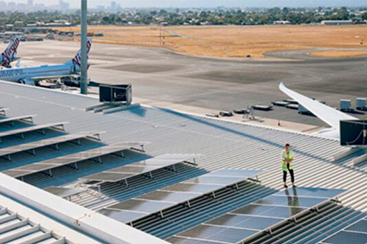 Nuevo sistema fotovoltaico del aeropuerto de Adelaida.