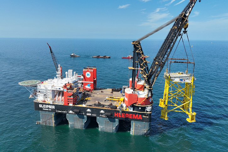 Scottish Power instala la 'jacket' de la subestación marina de East Anglia THREE en el mar del Norte