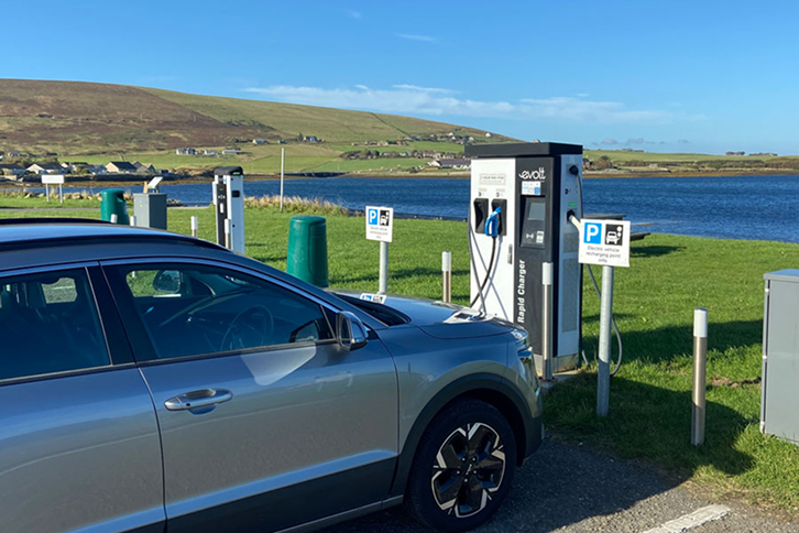 ScottishPower impulsa la red de vehículos eléctricos en la región de las Highlands en Escocia