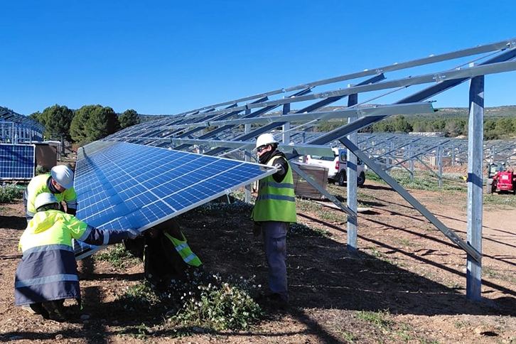 Iberdrola construye sus primeras plantas fotovoltaicas en la Comunidad Valenciana, en España
