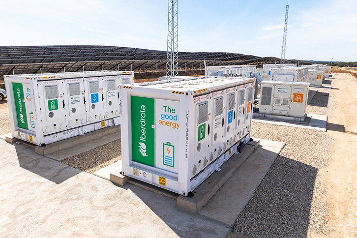 Iberdrola pone en operación las baterías más grandes de España