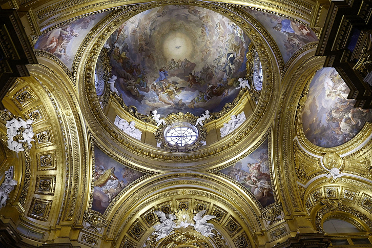 Iberdrola inaugura la iluminación de la Capilla del Palacio Real como primer hito de su 125 aniversario