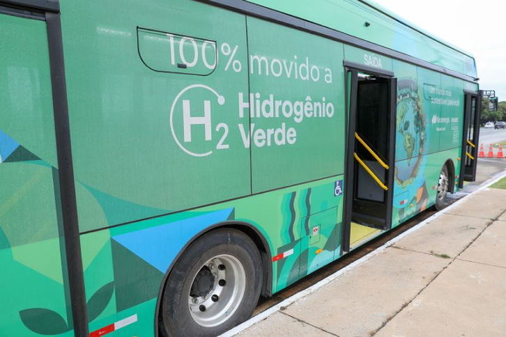 Iberdrola impulsa la movilidad sostenible en Brasil con el primer autobús comercial de hidrógeno verde del país